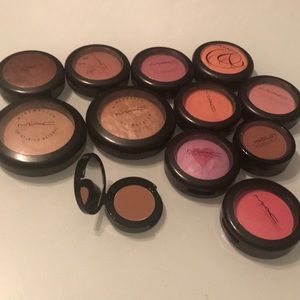 12 X MAC Blush